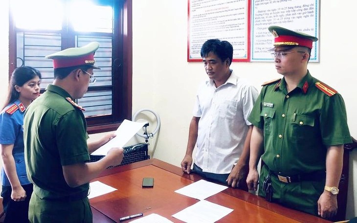 Mượn tên người khác xin làm hộ lý bệnh viện suốt 26 năm - Ảnh 2.