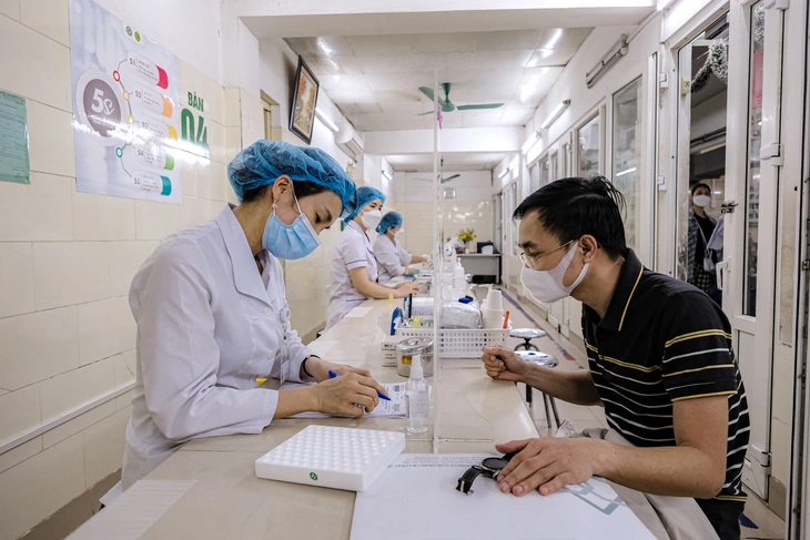 Đề xuất nhiều xét nghiệm, chụp chiếu không phải thực hiện lại khi chuyển viện - Ảnh 1.