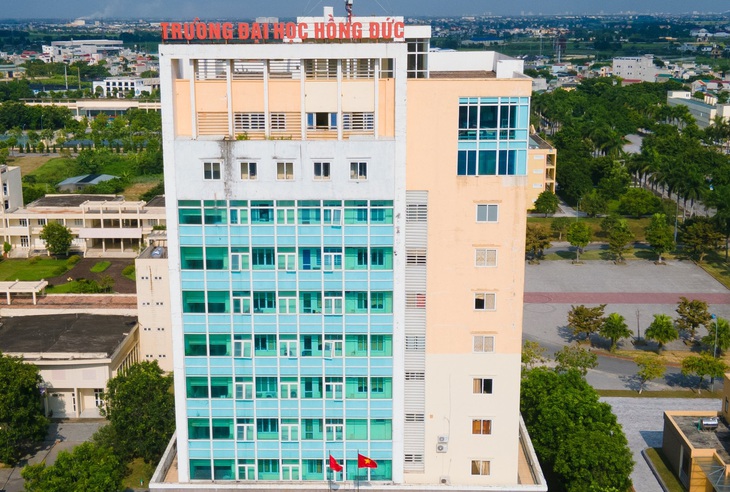 Trường đại học Hồng Đức (Thanh Hóa), nơi xảy ra vụ việc - Ảnh: HÀ ĐỒNG