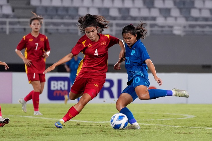 Tuyển U19 nữ Việt Nam thất bại trước Thái Lan và nhận ngôi á quân Giải U19 nữ Đông Nam Á 2023 - Ảnh: VFF