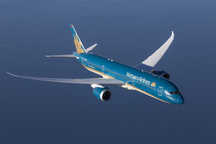 Chuyến bay của Vietnam Airlines từ London về TP.HCM đã phải hạ cánh khẩn cấp xuống sân bay Dubai sau hơn 7 tiếng bay để cấp cứu hành khách - Ảnh minh họa: VNA