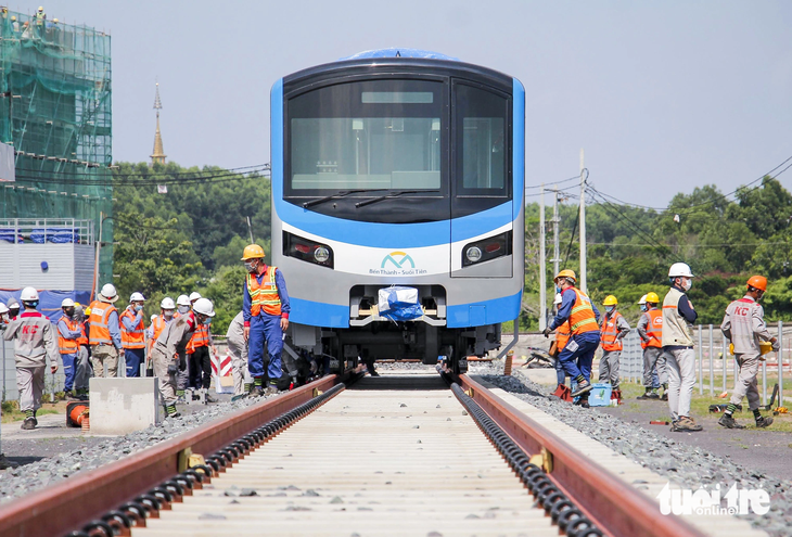 Ban quản lý đường sắt đô thị TP.HCM là đơn vị đánh giá khả năng liên thông vé thông minh của tuyến metro số 1, 2, xe buýt và các tuyến giao thông công cộng khác - Ảnh: CHÂU TUẤN