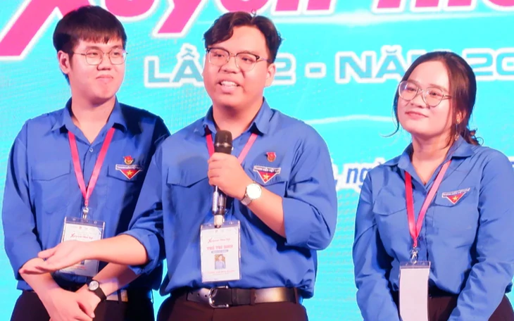 Sinh viên trẻ học lý luận chính trị qua Hội thi Tầm nhìn xuyên thế kỷ 2026 - Ảnh 1.