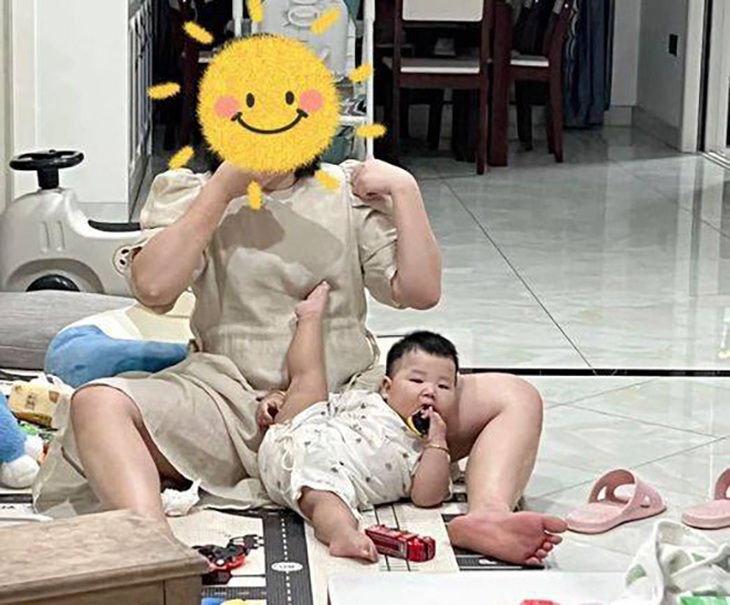 Ảnh vui 29-7: Một công đôi ba chuyện - Ảnh 6. Nhìn phát biết ngay ai quyền lực nhất nhà.