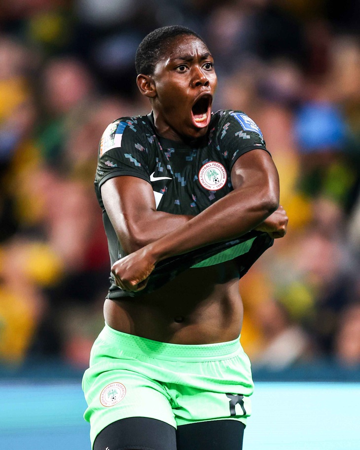 Nỗi phấn khích của Oshoala sau khi ghi bàn vào lưới chủ nhà Úc - Ảnh: Getty Images