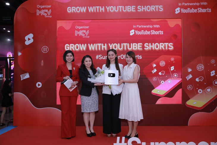 Thiên An hội ngộ loạt YouTuber tại sự kiện Grow with YouTube Shorts - Ảnh 3. Thiên An hội ngộ loạt YouTuber tại sự kiện Grow with YouTube Shorts - Ảnh 3.