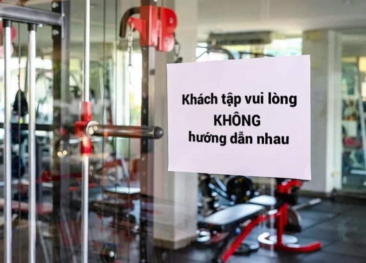 Ảnh vui 6-7: Khuyến mãi 'khủng' nhưng ai cũng... bủn rủn - Ảnh 2. Buồn của các anh PT