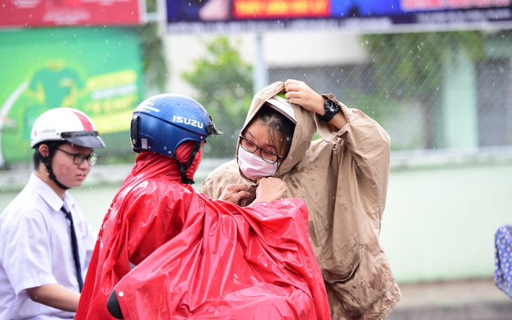 Thời tiết hôm nay 8-7: Bắc Bộ ngày nắng, về chiều chuyển mưa, Nam Bộ mưa to