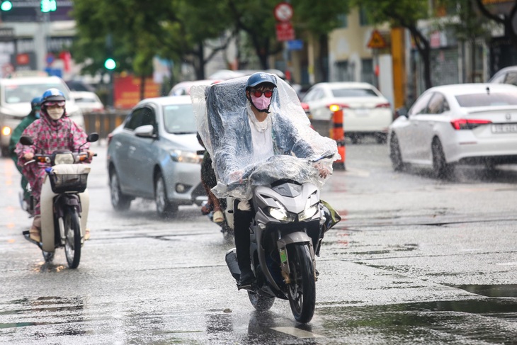 Hôm nay thời tiết Nam Bộ ngày nắng, chiều tối mưa rào - Ảnh: PHƯƠNG QUYÊN