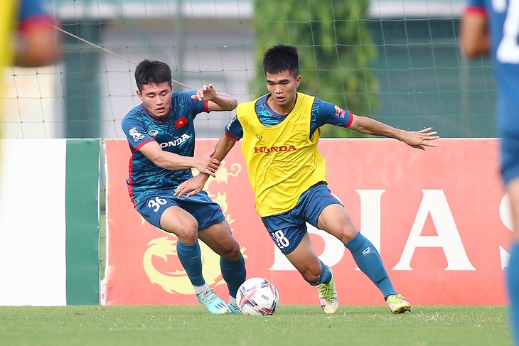 Kỳ vọng năm 2026 khởi sắc với các cầu thủ tuổi Ngọ - Ảnh 4.