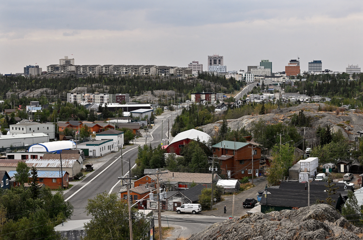 Thành phố Yellowknife ngày 18-8 - Ảnh: REUTERS