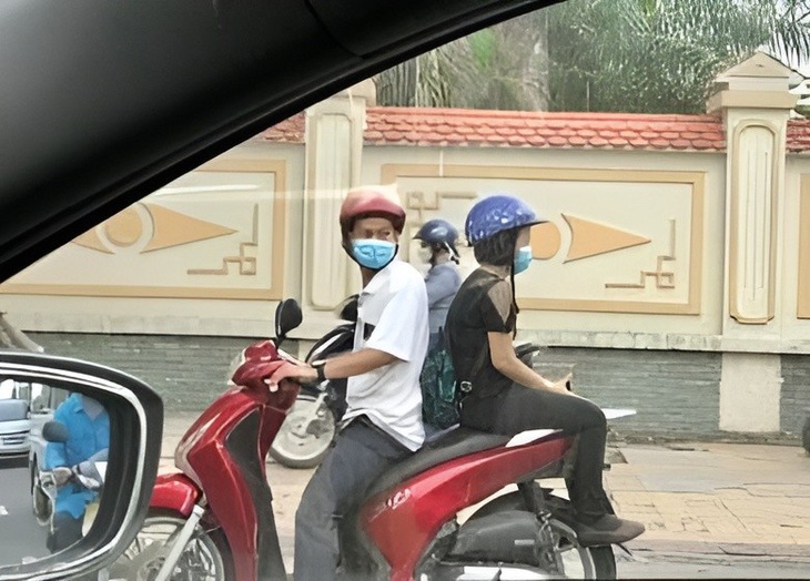 Ảnh vui 25-8: Khi bán hàng online được đẩy lên tầm cao mới - Ảnh 5. Em giận anh à?!