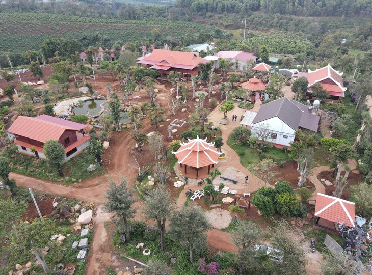 Chủ tịch xã thứ 3 ở Pleiku bị kỷ luật vì để xây dựng trái phép trên đất nông nghiệp - Ảnh 1. Một công trình xây dựng trái phép trên đất nông nghiệp ở xã Gào (TP Pleiku) nhưng chính quyền địa phương chậm xử lý - Ảnh: N.T.