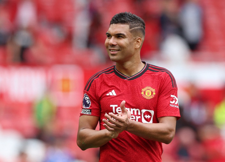 Casemiro góp 1 bàn thắng vào cuộc lội ngược dòng của Man United - Ảnh: REUTERS