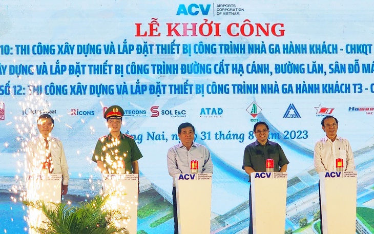 Thủ tướng Phạm Minh Chính bấm nút khởi công nhà ga sân bay Long Thành