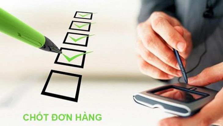 Nhân viên merchandiser có nhiệm vụ chốt và quản lý đơn hàng - Ảnh: Internet.