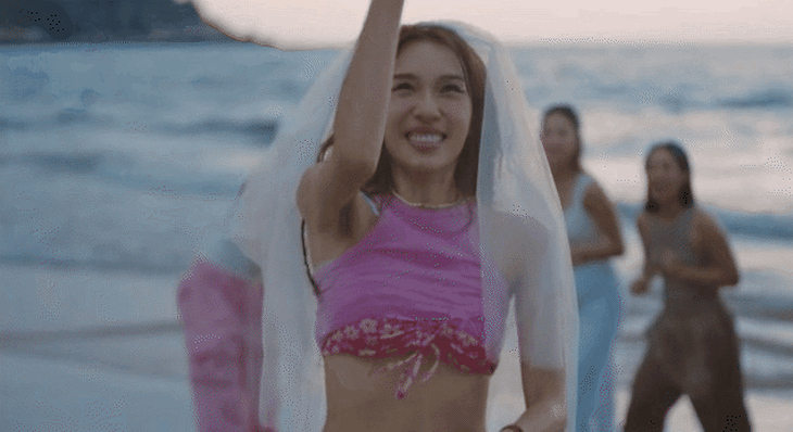 Hot girl Hàn Hằng chính là người bắt được hoa cưới Hot girl Hàn Hằng chính là người bắt được hoa cưới