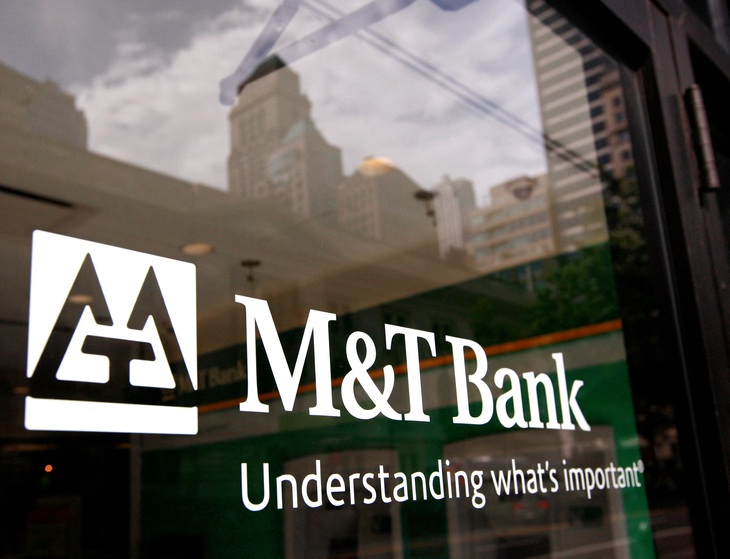 Chi nhánh M&T Bank tại New York, Mỹ - Ảnh: REUTERS