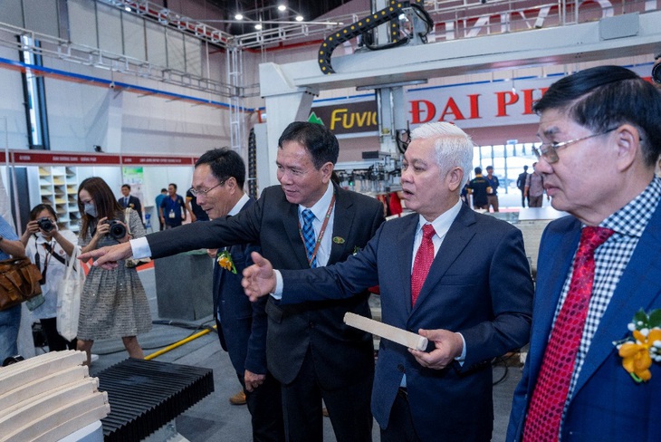 Hội chợ máy và nguyên liệu gỗ quốc tế Bình Dương - Ảnh 1. BIFA WOOD VIETNAM 2022 vào tháng 8-2022 (ảnh tư liệu)