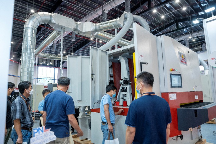 Hội chợ máy và nguyên liệu gỗ quốc tế Bình Dương - Ảnh 2. Hội chợ máy và nguyên liệu gỗ quốc tế Bình Dương - Ảnh 2.