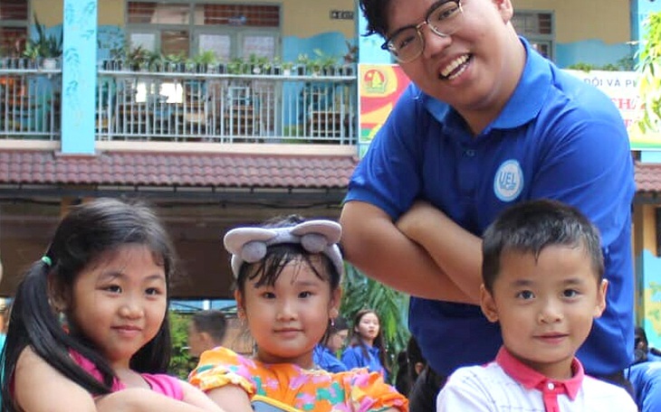'Tôi quan niệm hãy biết cho đi'