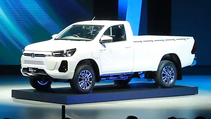 Dòng xe cập cảng Úc có tên đầy đủ hồi năm ngoái Toyota Hilux Revo BEV Concept và ra mắt tại Thái Lan vào cuối năm ngoái - Ảnh: Drive