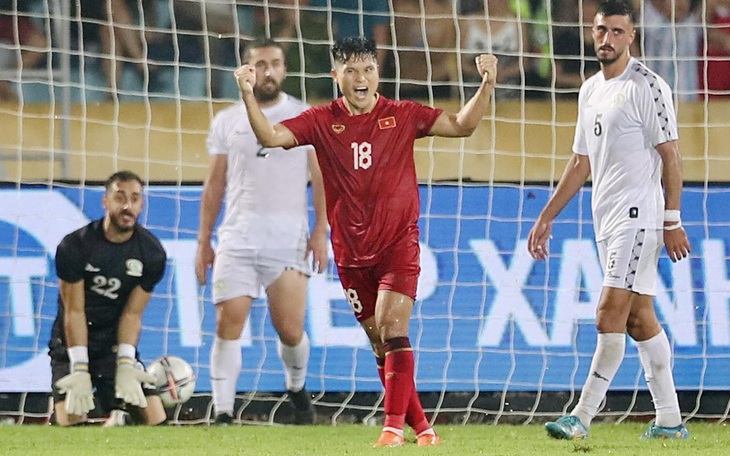 Công Phượng lập công, Việt Nam thắng Palestine 2-0