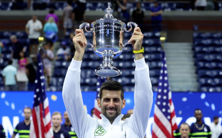 Djokovic ngăn chặn sự thay đổi thế hệ