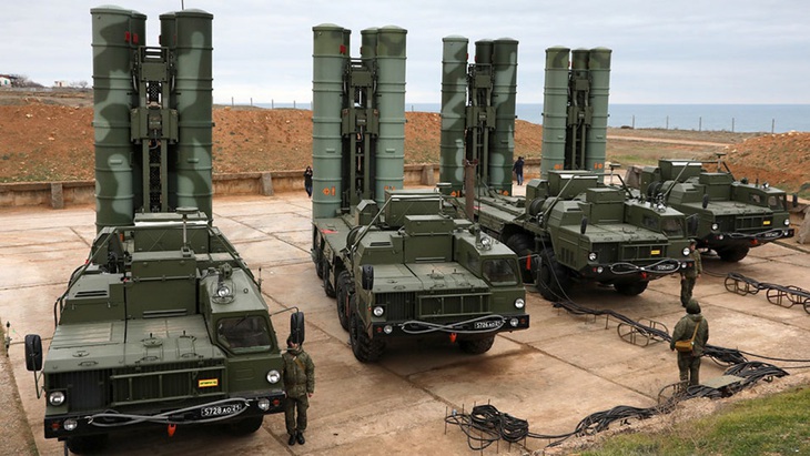 Hệ thống tên lửa phòng không S-400 tiên tiến bậc nhất của Nga - Ảnh: TASS