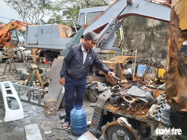 Đà Nẵng sẽ chi tiền cho cán bộ đi học luật - Ảnh 1. Một phường ở Đà Nẵng bị doanh nghiệp kiện ra tòa và phải bồi thường vì giữ xe trái luật - Ảnh: ĐOÀN CƯỜNG