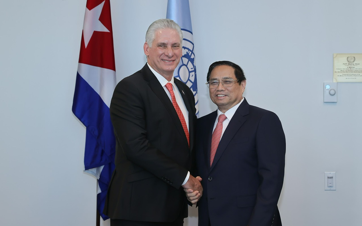 Thủ tướng Phạm Minh Chính hội kiến Chủ tịch Cuba Miguel Díaz-Canel