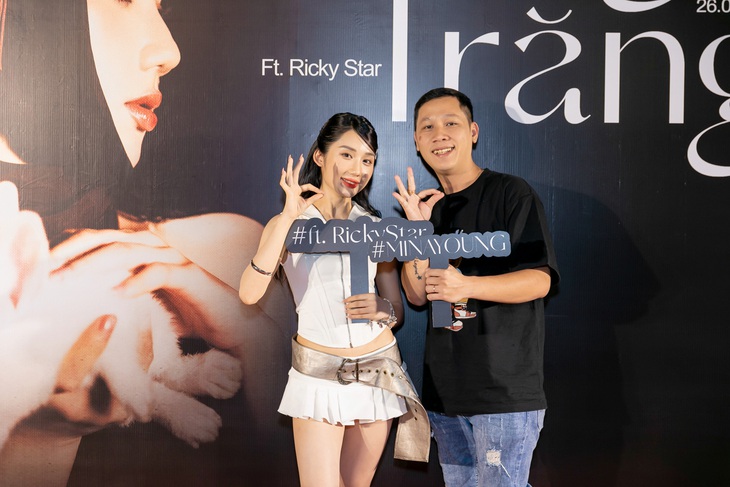 "Hot girl quân nhân" Mina Young debut thành ca sĩ - Ảnh 3. Streamer Thầy giáo Ba.