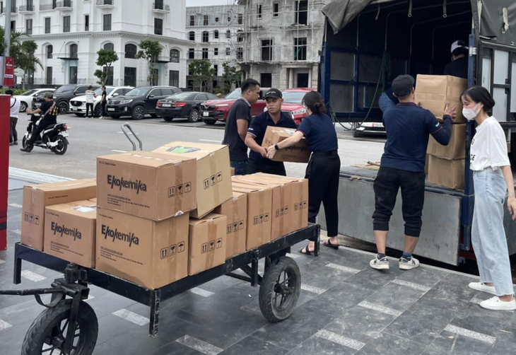 Ekokemika - bạn đồng hành của một chiếc xe hoàn hảo - Ảnh 2. Sản phẩm được nhập khẩu chính hãng