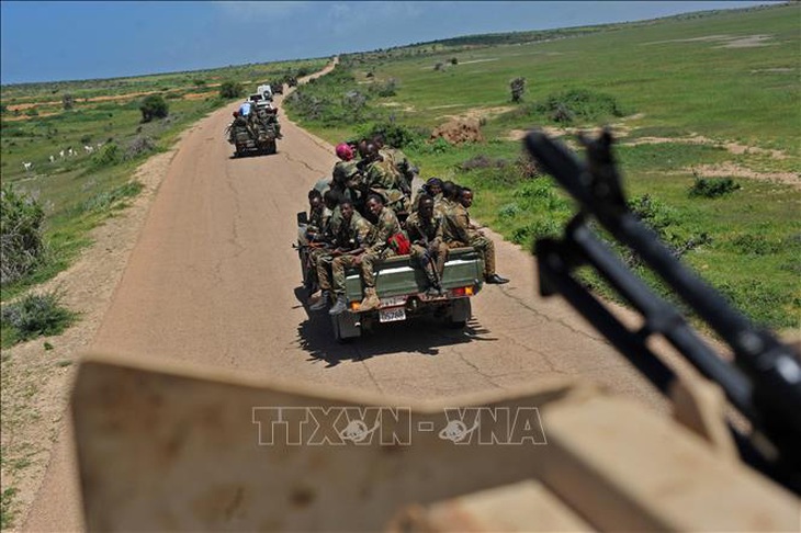 Binh sĩ Somalia tuần tra tại Sanguuni, cách Mogadishu 450km về phía Nam - Ảnh tư liệu: AFP/TTXVN