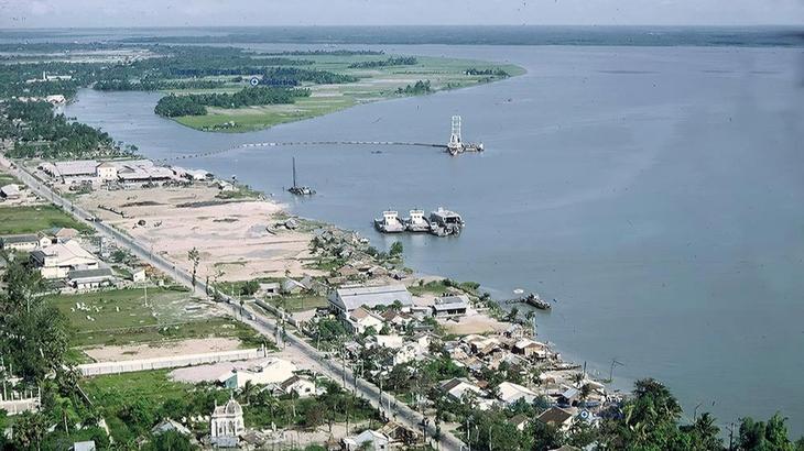 Cổ Chiên, một chi lưu lớn của dòng Tiền giang, bồi đắp phù sa tươi tốt cho ruộng vườn châu thổ miền Tây Nam Bộ - Ảnh tư liệu