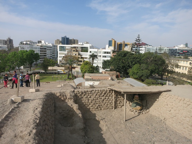 Trung tâm nghi lễ Huaca Pucllana thời tiền Inca ở Peru được bảo tồn ngay giữa thủ đô Lima - Ảnh: LIMACITYKINGS.COM