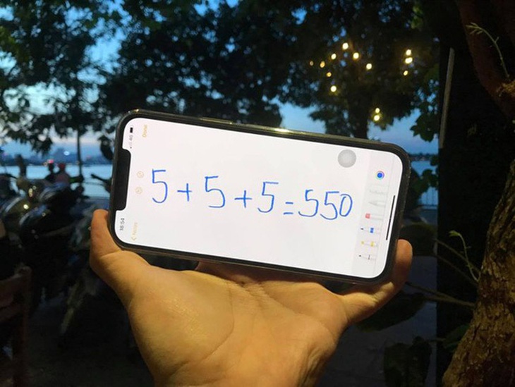 Câu đố hack não: Thêm một nét để '5+5+5=550' thành phép tính đúng - Ảnh 1.