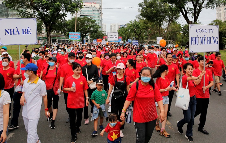 San sẻ những mùa xuân- Ảnh 1.