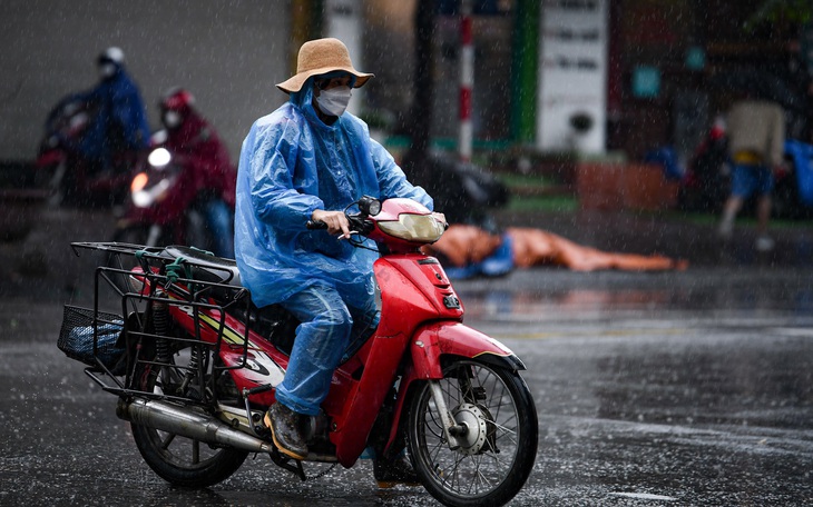 Không khí lạnh đang tràn xuống, từ đêm mai, miền Bắc chuyển mưa rét