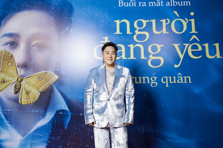 Trung Quân tại buổi showcase ra mắt album Người đang yêu 