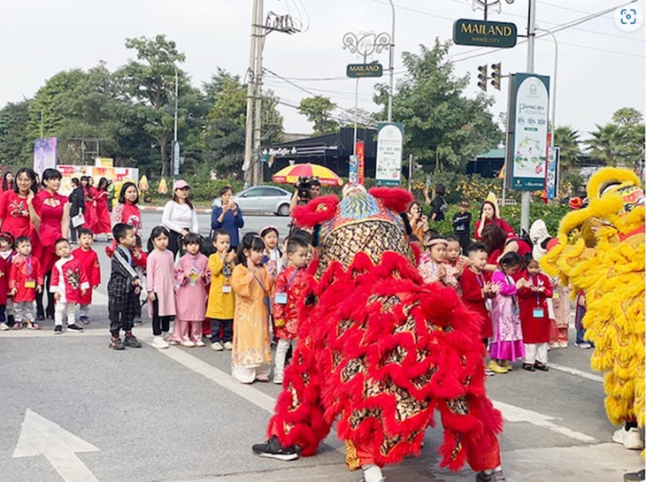 Happy Tết 2024 mang chủ đề: Lan tỏa bản sắc văn hóa Tết truyền thống