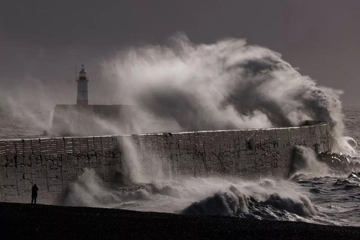 Bão Isha có sức gió lớn kỷ lục - Ảnh: GETTY IMAGES