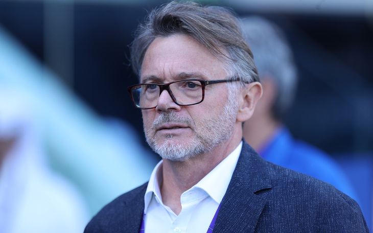 HLV Philippe Troussier căng thẳng với truyền thông Việt Nam do đâu?