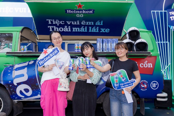 Heineken 0.0 tổ chức chuỗi sự kiện Tuần lễ không cồn ngay tại trung tâm Hồ Con Rùa thu hút sự quan tâm của người tiêu dùng - Ảnh: Heineken 0.0