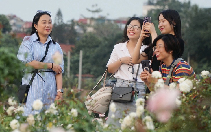 Cuối năm đi làm đẹp: Chọn dao kéo hay tự nhiên?