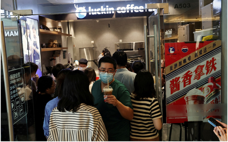 Chuỗi cà phê lớn nhất Trung Quốc ‘tuyên chiến’ với Starbucks tại Mỹ - Ảnh 2.