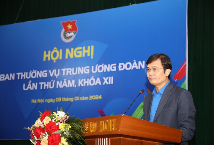 Anh Bùi Quang Huy - bí thư thứ nhất Trung ương Đoàn - phát biểu khai mạc hội nghị Ban Thường vụ Trung ương Đoàn lần thứ năm, khóa XII - Ảnh: LÂM HẢI