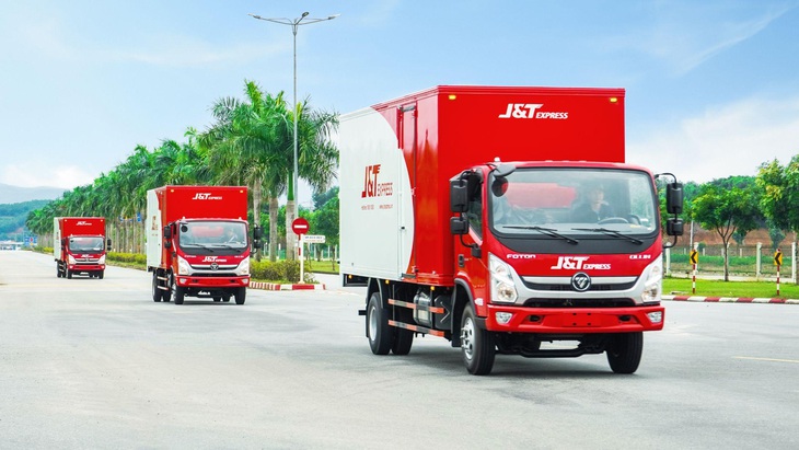 J&T Express Việt Nam: Tăng cường 140 xe tải trong mùa cao điểm tết 2024- Ảnh 2.