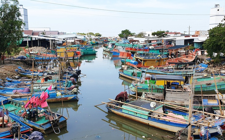 Ngư trường biển Tây bị tranh cướp manh động kiểu xã hội đen