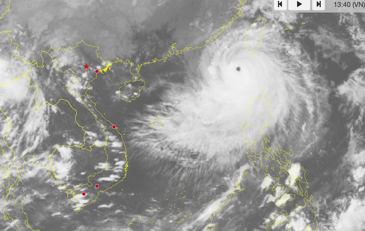 Siêu bão Krathon gây gió giật trên cấp 17, sóng biển cao 9-11m ở Bắc Biển Đông - Ảnh 2.
